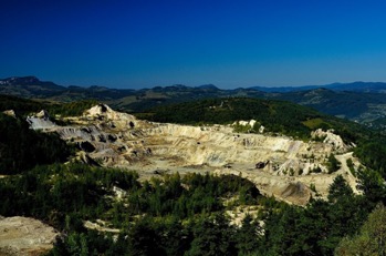 Como encontrar oro en la tierra